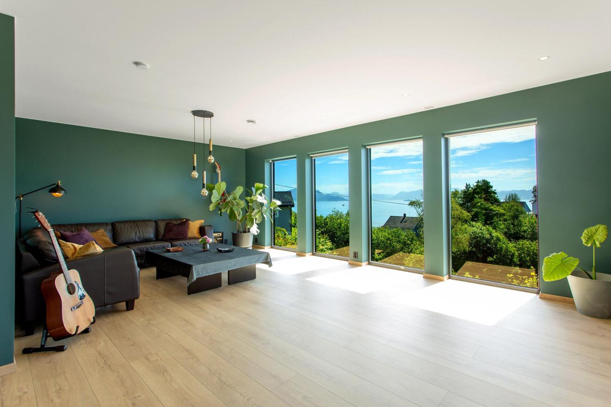 Central Sea View Villa Stord Buitenkant foto